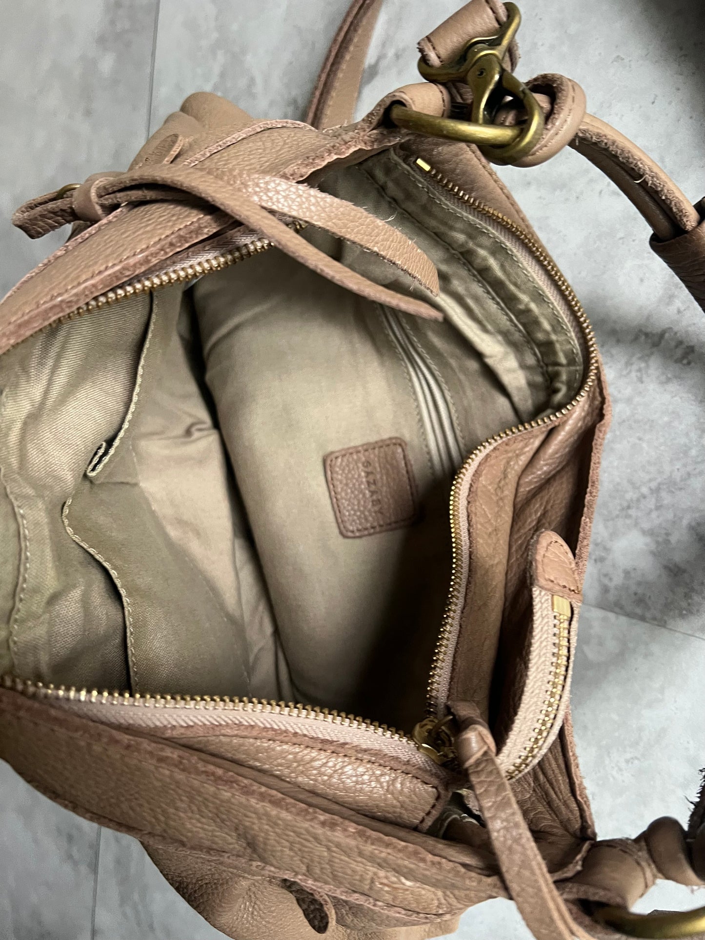 Sazaby Leather Shoulder Bag