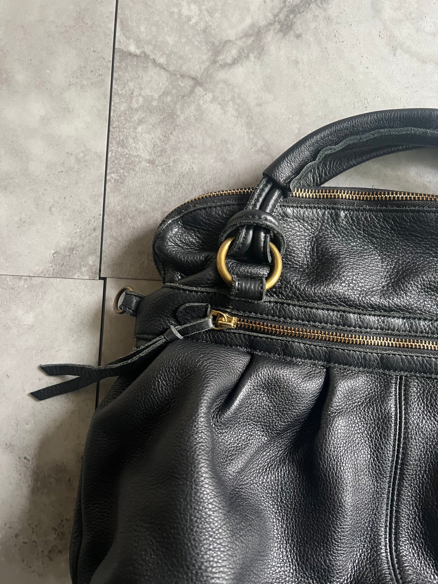 Sazaby Black 2-Way Leather Handbag