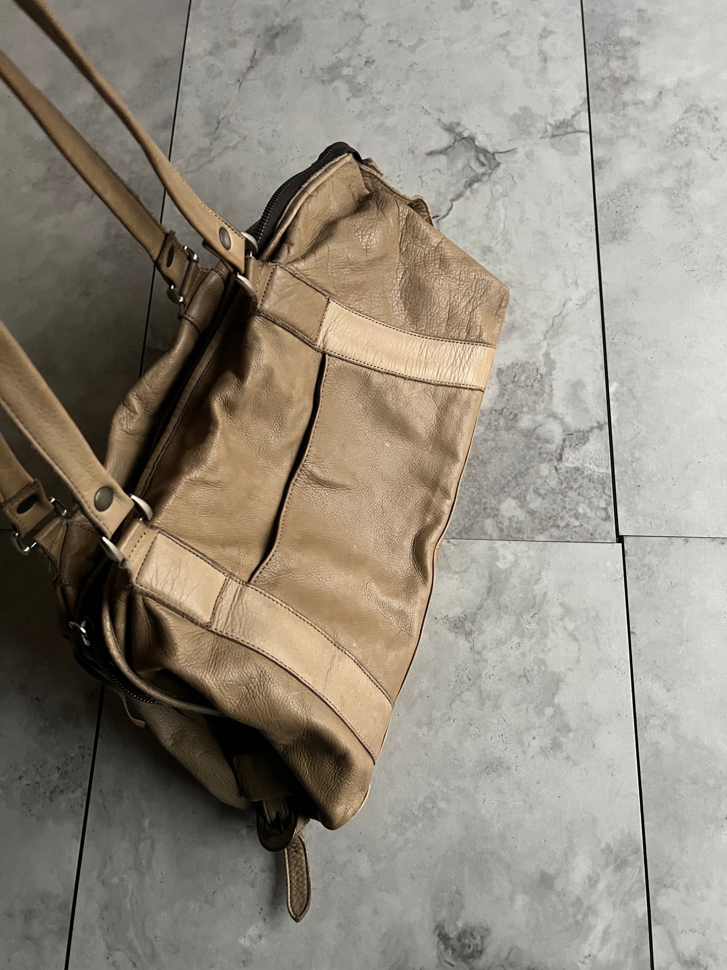 Alfredo Bannister Leather Shoulder Bag