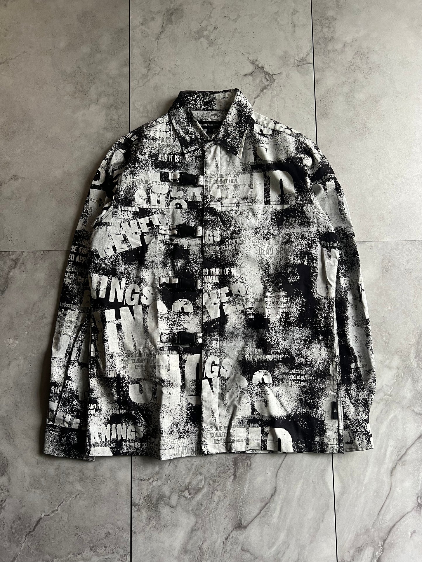 Bernings Sho Belt Clasps Printed Zip-up Shirt