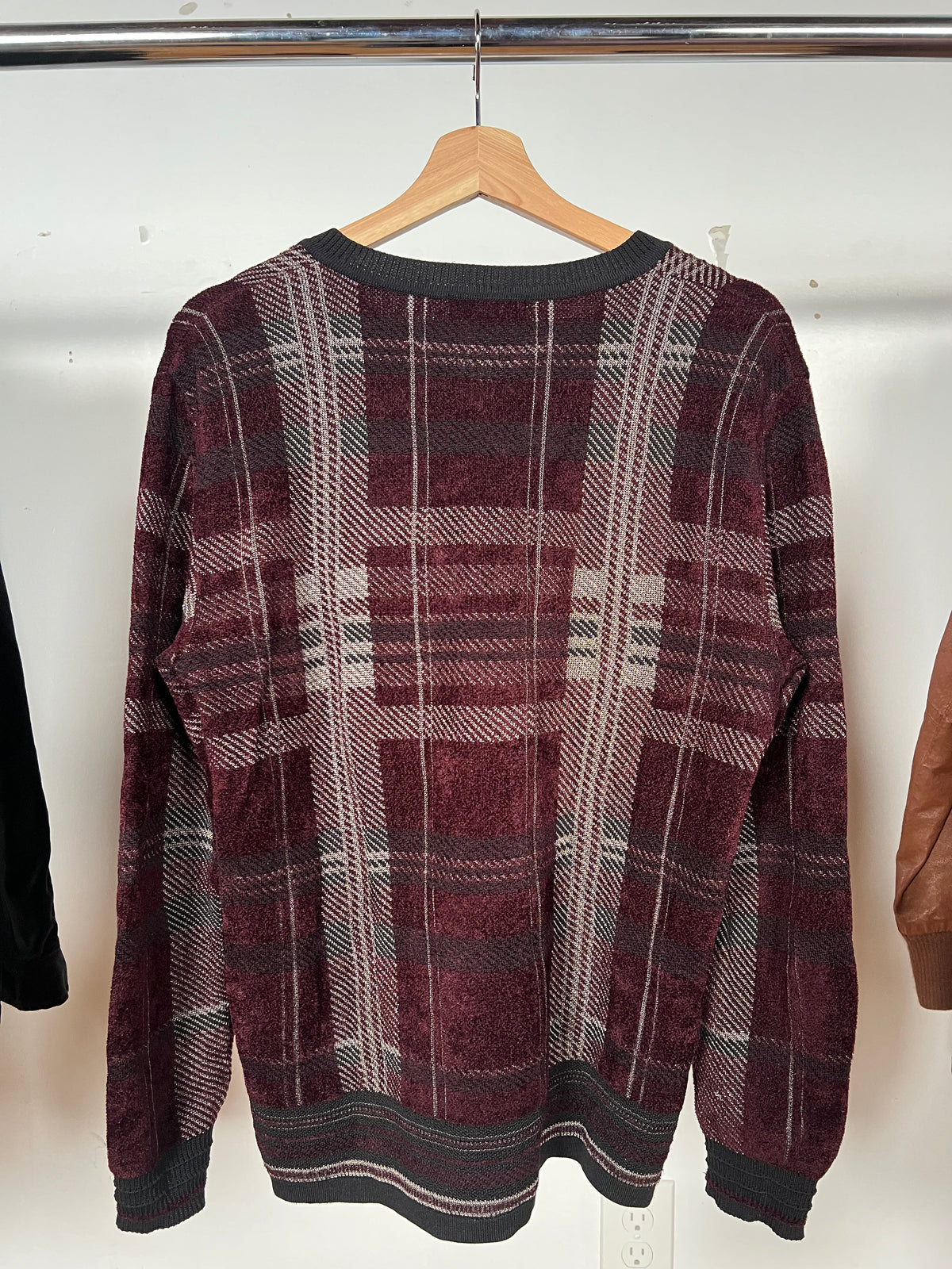 5351 Pour Les Hommes Tartan Sweater