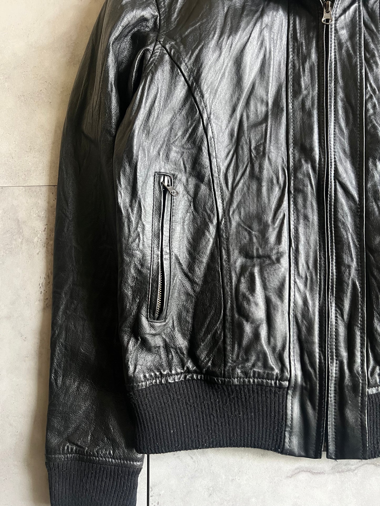 291295 Ribbed Collar Wrinkled Leather Jacket