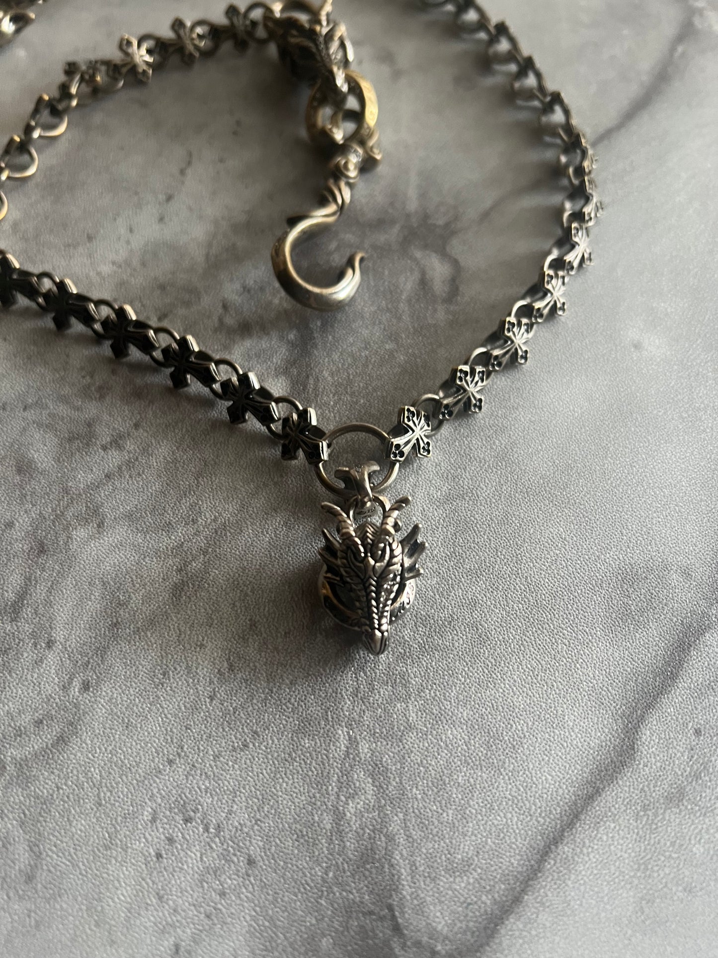 Artemis Classic Dragon Wallet Chain