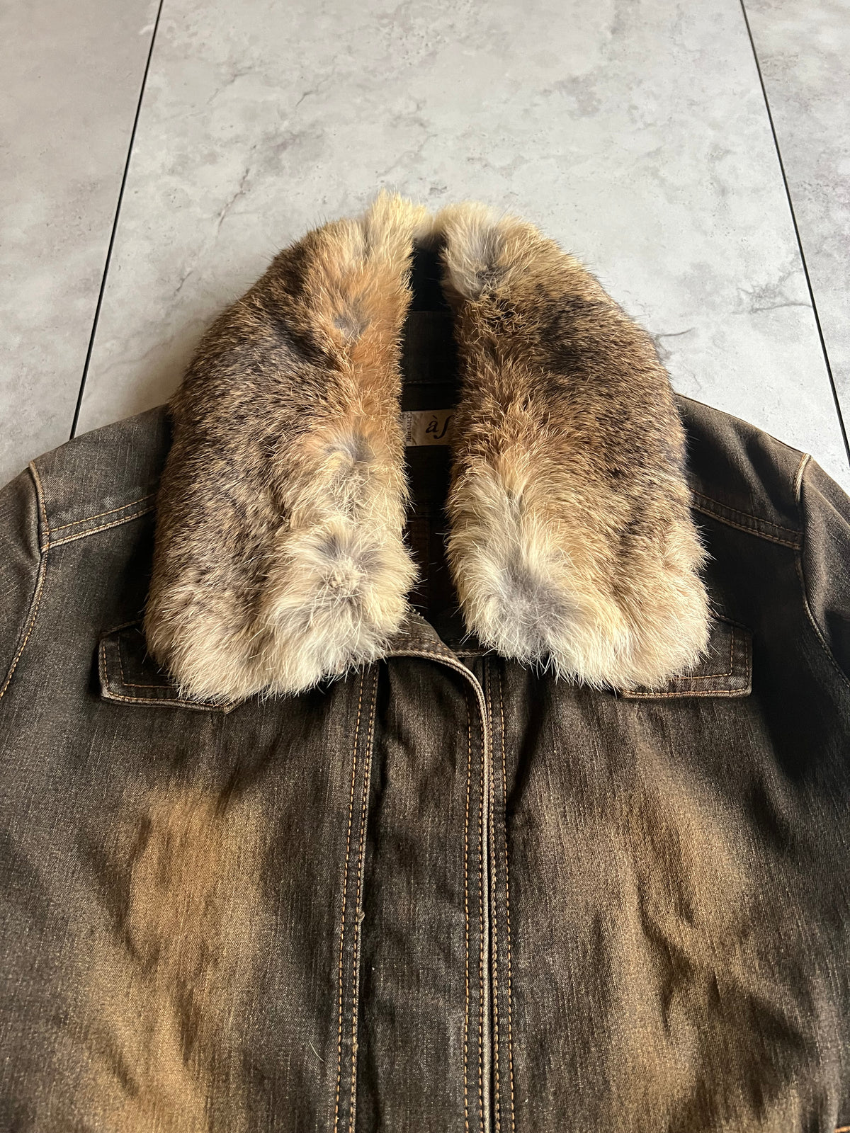 ÀJ Rabbit Fur Collar Rust Washed Denim Jacket