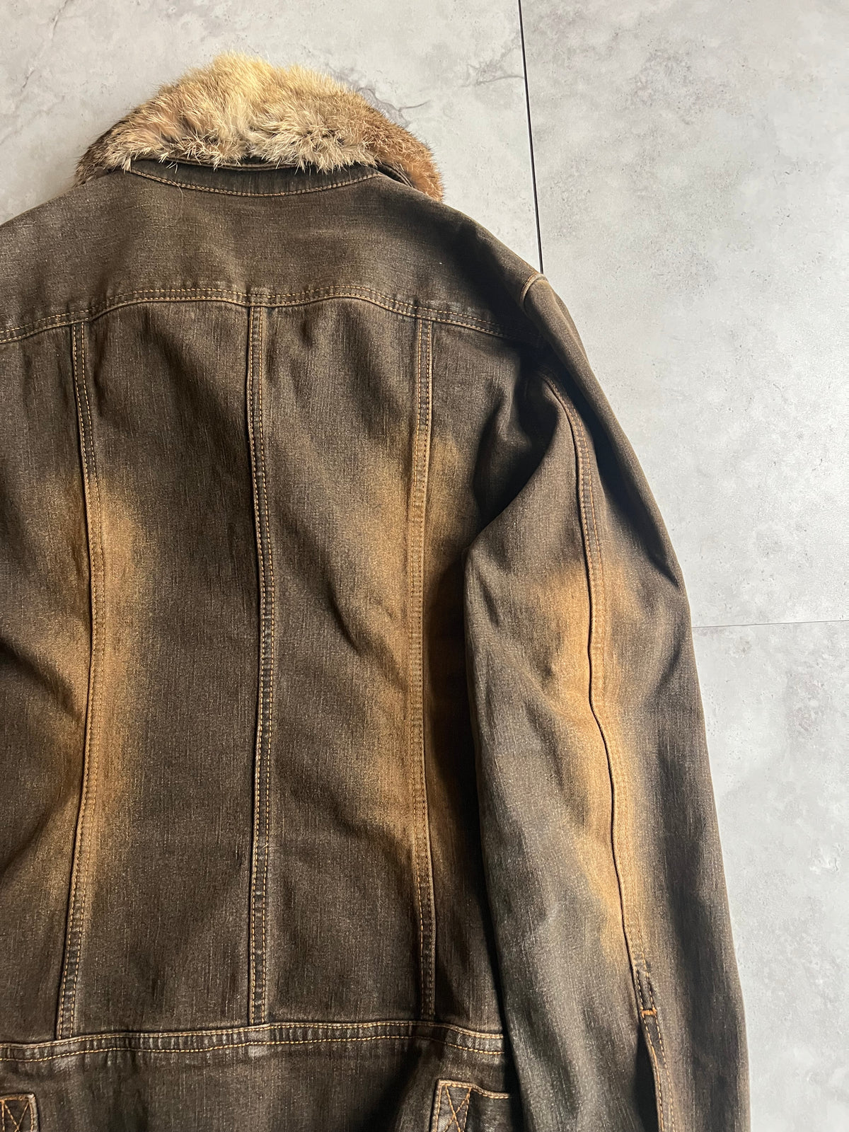 ÀJ Rabbit Fur Collar Rust Washed Denim Jacket