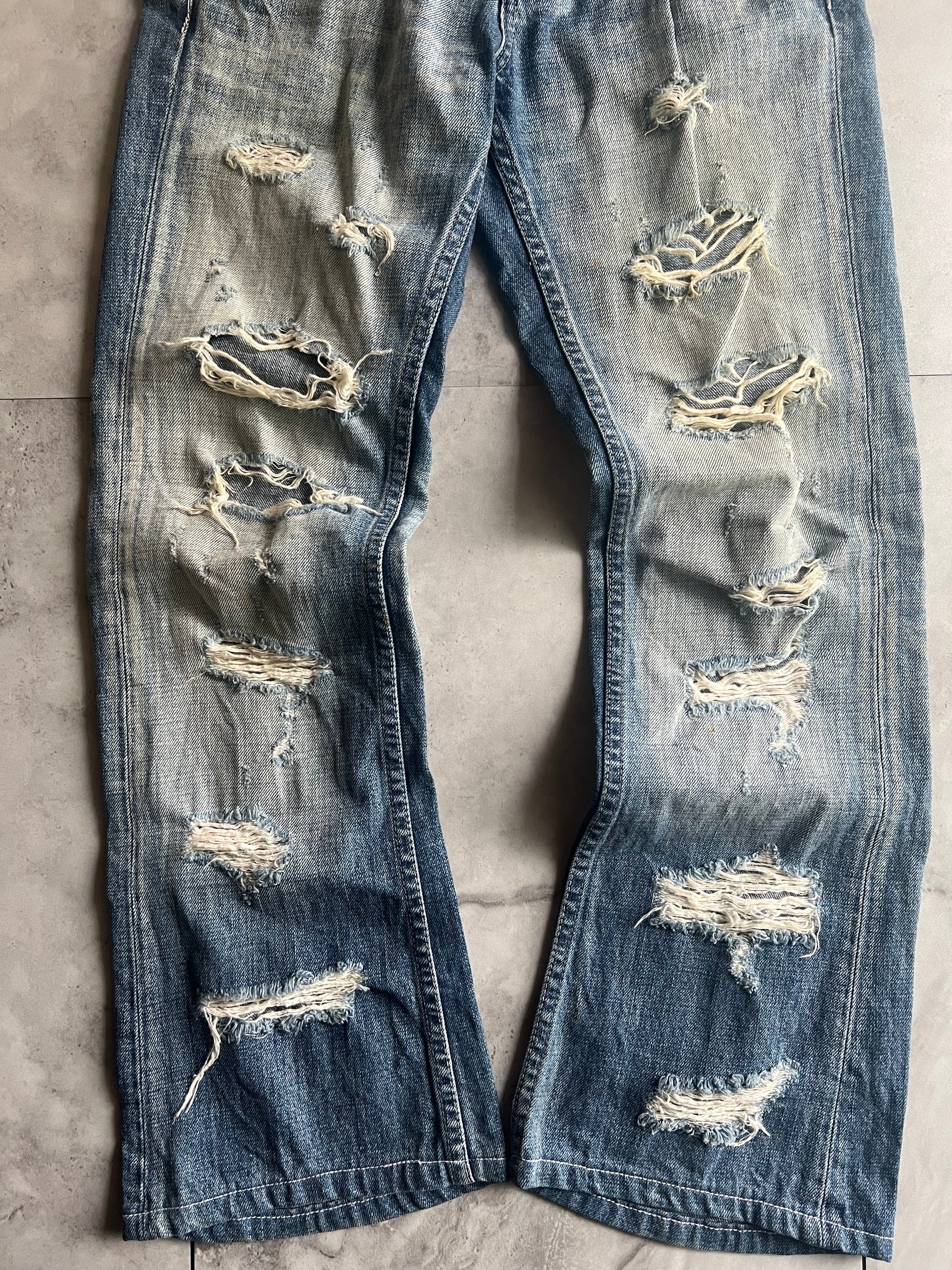 Varosh Early 2000’s Distressed Denim